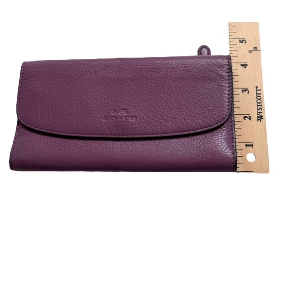 VTG Coach LEATHER WALLET Purple Snap Flap Credit Card Billfold 7.75x4.5 Rear Zip - Picture 6 of 7